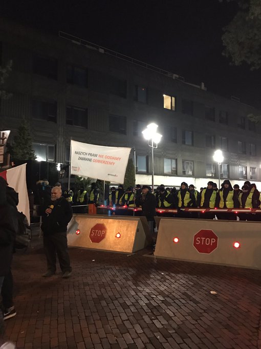 View image on Twitter