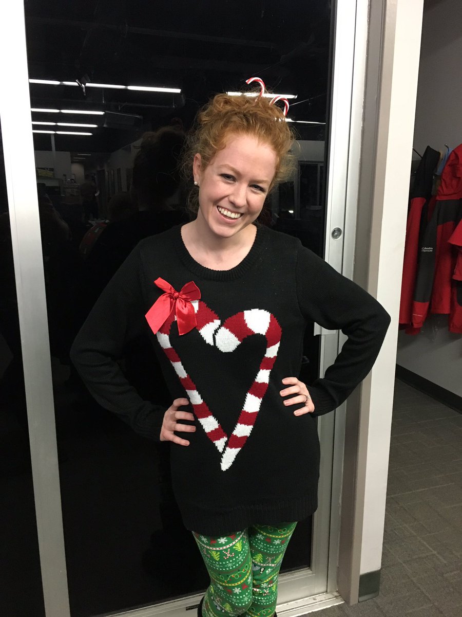 AshleyDDean92's tweet photo. Happy #NationalUglySweaterDay #fox46uglies https://t.co/TzRCb1T3Hw