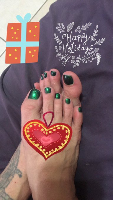 #footFetiah naughtiness.  VOTE-4-Me #MissFootnight little size 5 1/2 need to win 😜https://t.co/S5yx9iTEkB<a href="/tag/footfetiah"class="tags">#footFetiah</a><a href="/tag/missfootnight"class="tags">#MissFootnight</a>