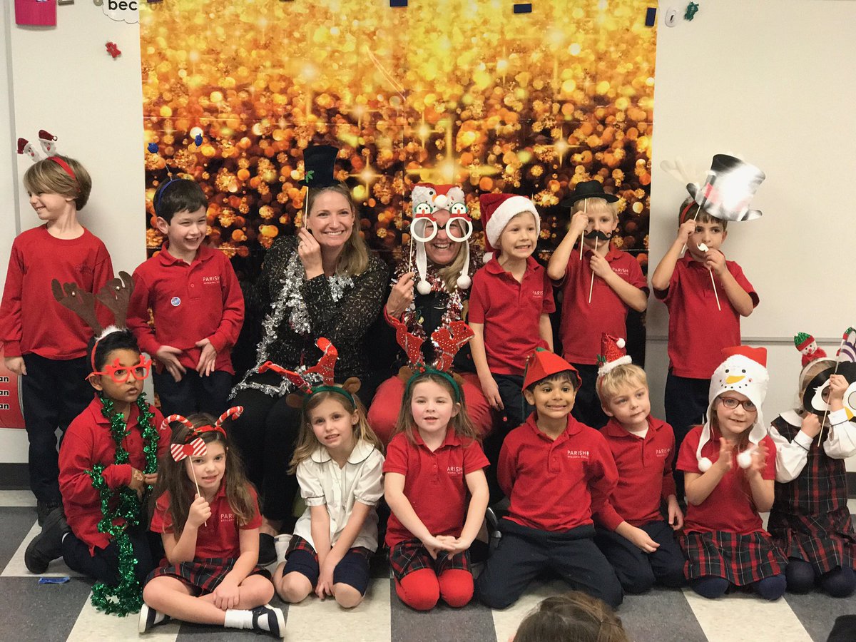 MadelynKelly09's tweet photo. Happy Holidays! Have a safe and wonderful holiday season. We'll see you in 2017! #ParishLSRocks https://t.co/aXFevpZTTz