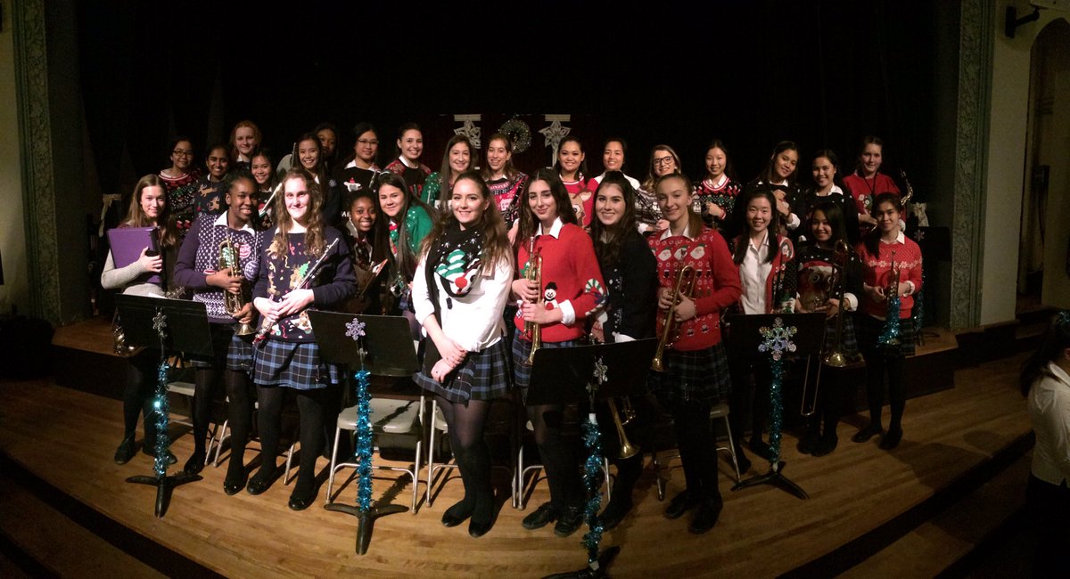 LATmusic's tweet photo. Senior band, thanks for the best 4 years 💞 https://t.co/aossBNyrof