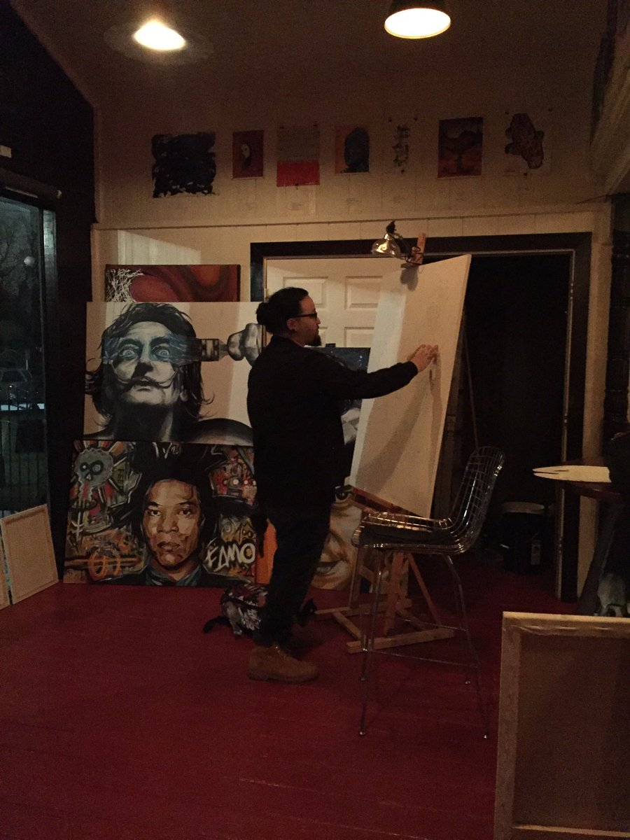 JandrosTx's tweet image. Live Art tonight. Just getting started! 
Located at 2623 N. St.Marys Street