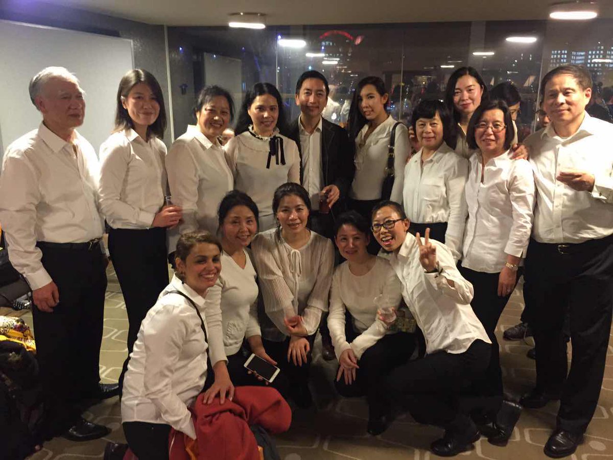 dtks888's tweet photo. Thks #UKChineseChoir 4 yr warmth+joy collaborating w/ @southbankcentre #Voicelab & @casukorg #ProjectNewEarth @yellowearthuk #SongUnsung! xx https://t.co/2KAMMn5Rbd