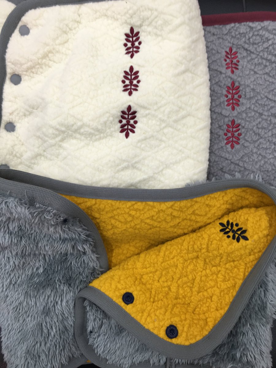 石井スポーツ公式 登山 アウトドア Di Twitter 長岡店 あったかネックウォーマーと帽子のご案内 Marmot Yuri Yosumiコレクション Reversible Neck Gaiterは 名前の通り裏表で使用可能なので 気分や色 寒さに合わせて使える便利で可愛いアイテム