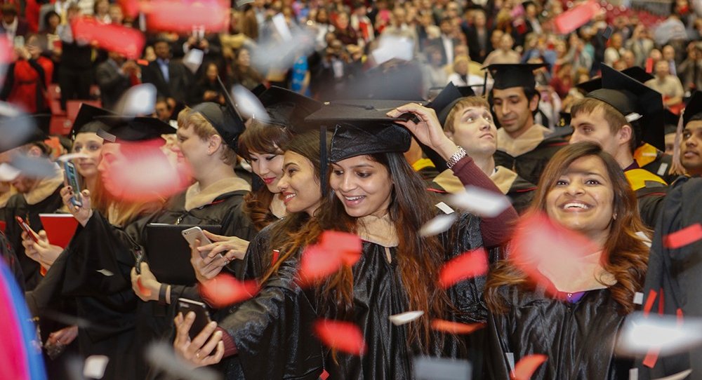 uofcincyalumni's tweet photo. .@uofcincy grads encouraged to continue learning, achieving at #UCGrad16. https://t.co/igRIAMzI0t #UCAlumni https://t.co/pXjujvVexe
