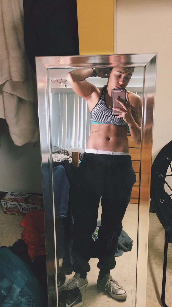 lyght_skin's tweet photo. 🌈#GayGirlsBreakTheInternet https://t.co/Fj3xEfpQXp