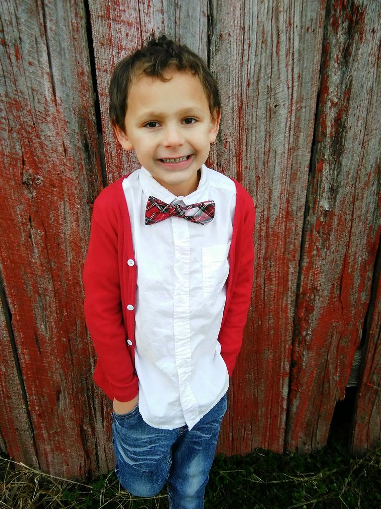 Charlie46392440's tweet photo. Dapper boy https://t.co/an4Jjc7OGZ