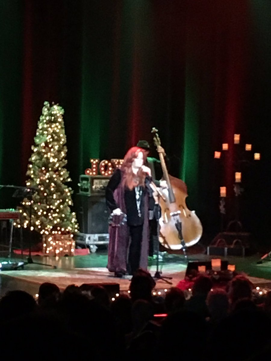 Great show tonight, <a href="/Wynonna/">Wynonna</a> ! Thank you for sharing your voice with us!