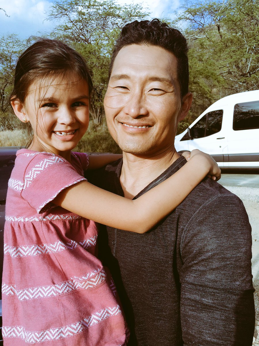 londynsilzer's tweet photo. West Coast don't miss these two on @HawaiiFive0CBS ! Thank you @danieldaekim for being so kind to Londyn &amp; always making her laugh!!❤ #H50 https://t.co/7hTjMoDi5k