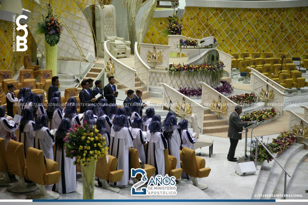 BereaInter's tweet photo. Oración de 6:00 P.M. 16 de diciembre de 2016

#2doAniversarioApostólico 
#LLDM 
#WeAreLight 
#BereaInternacional https://t.co/1vtAamiiMJ