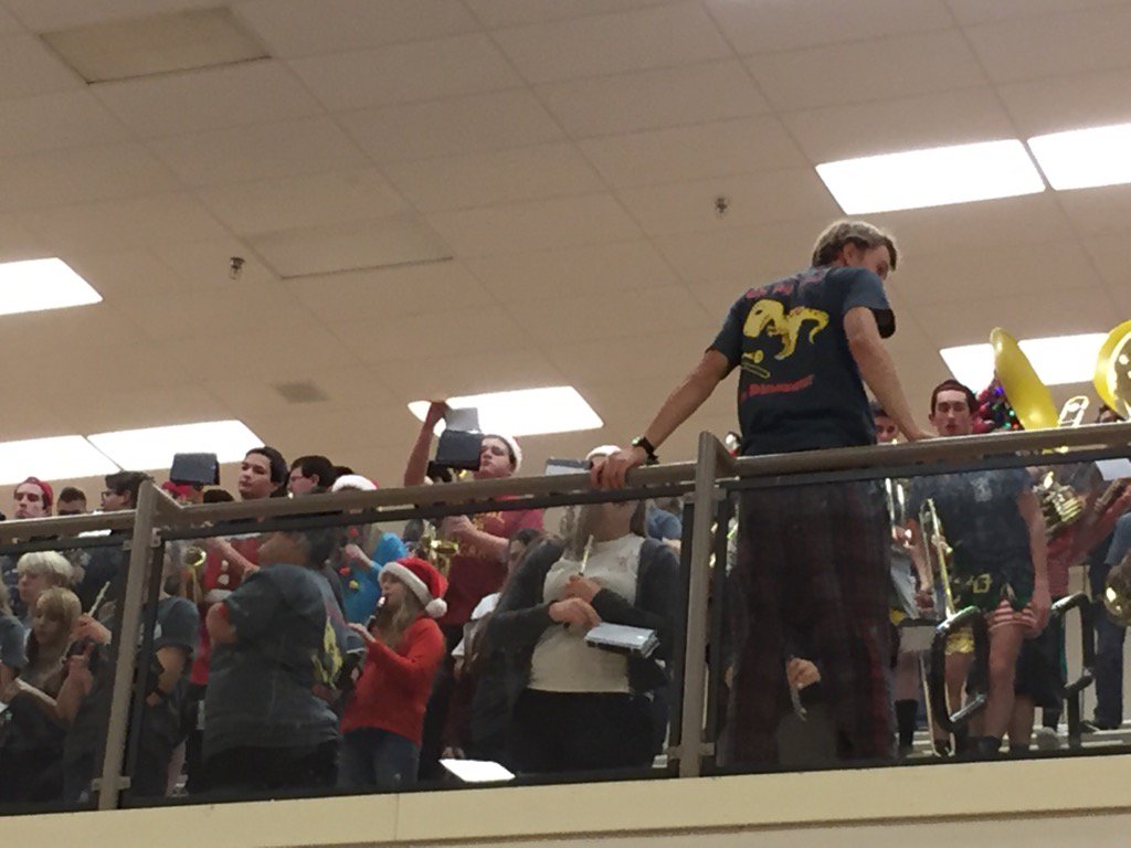 CapitalHighCoug's tweet photo. Thanks Cougar Band! https://t.co/VlKnNxh1RX