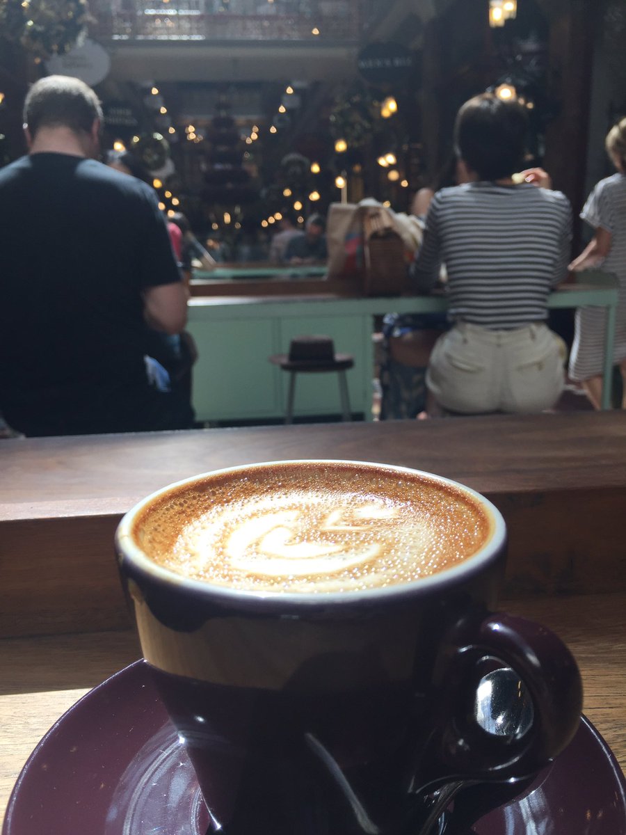 Time out in the city today. Coffee, strolling, shopping, Christmas.
