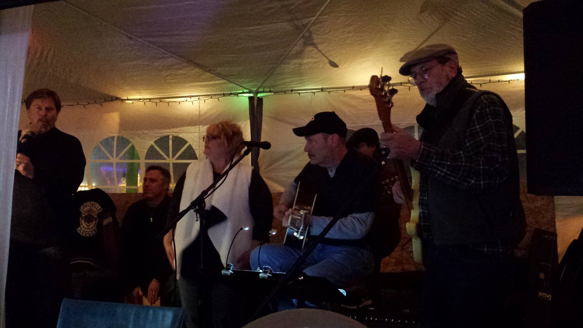 SoundWxsRecords's tweet photo. What a great night- thanks to everyone who came out and made a most memorable evening. https://t.co/OQz8BNY4h7