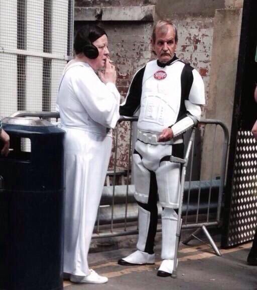 SwedishCanary's tweet photo. Years of Galactic War haven't been kind to Luke &amp; Leia Vader... https://t.co/blpsz3ozUU