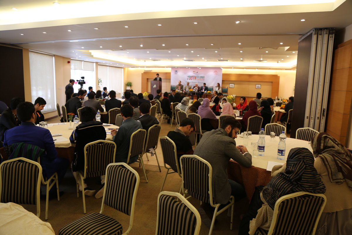 PIHRO_Offical's tweet photo. YDP 2016 closing .. https://t.co/zDrWUgqmKr