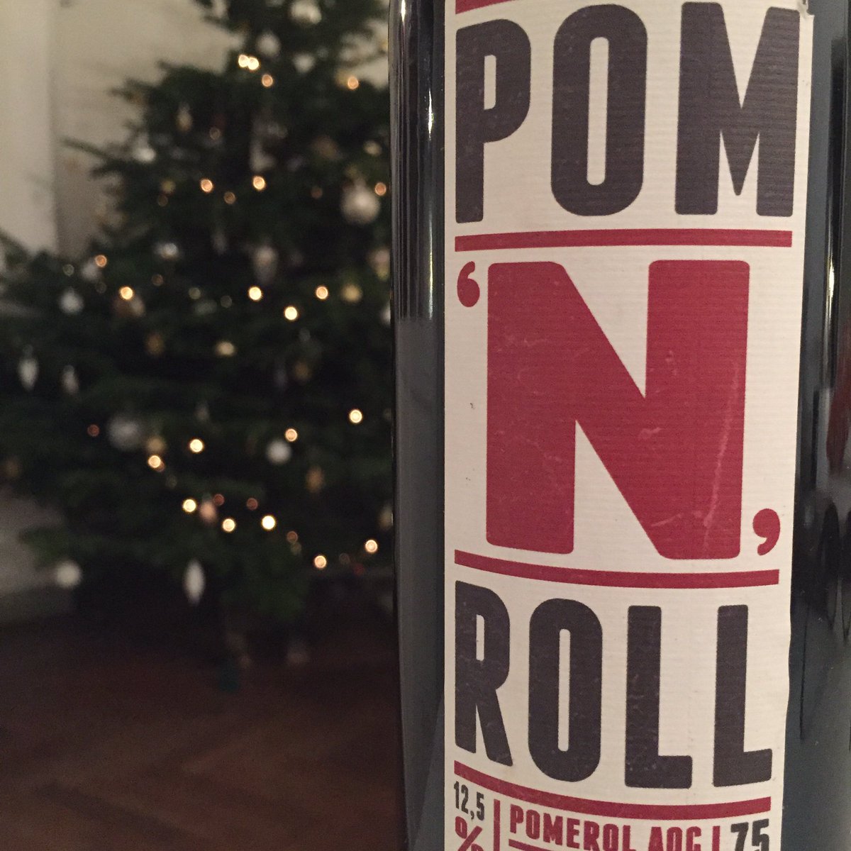 VeilleurDeVin's tweet photo. Les Pomerol magnifiques de @gombaude sont de retour sur https://t.co/9njvycW79k !! Avec un 1995 de folie et la nouvelle cuvée satellite... https://t.co/CcK6LTgGSc