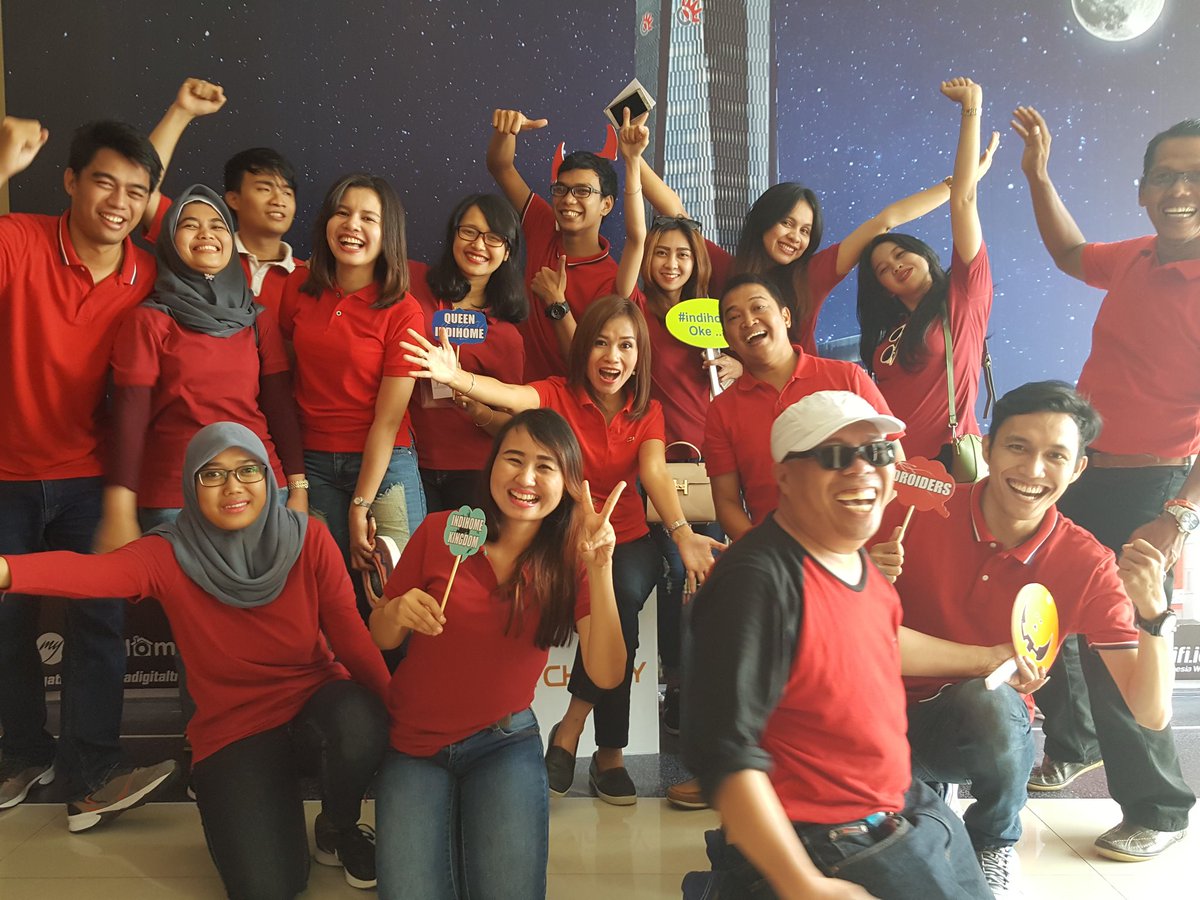 Marta_sinaga's tweet photo. Keseruan dalam gathering plasa treg2
#gatheringplasadigitaltreg2
@telkomindonesia
@uta https://t.co/mCcYupIrDi