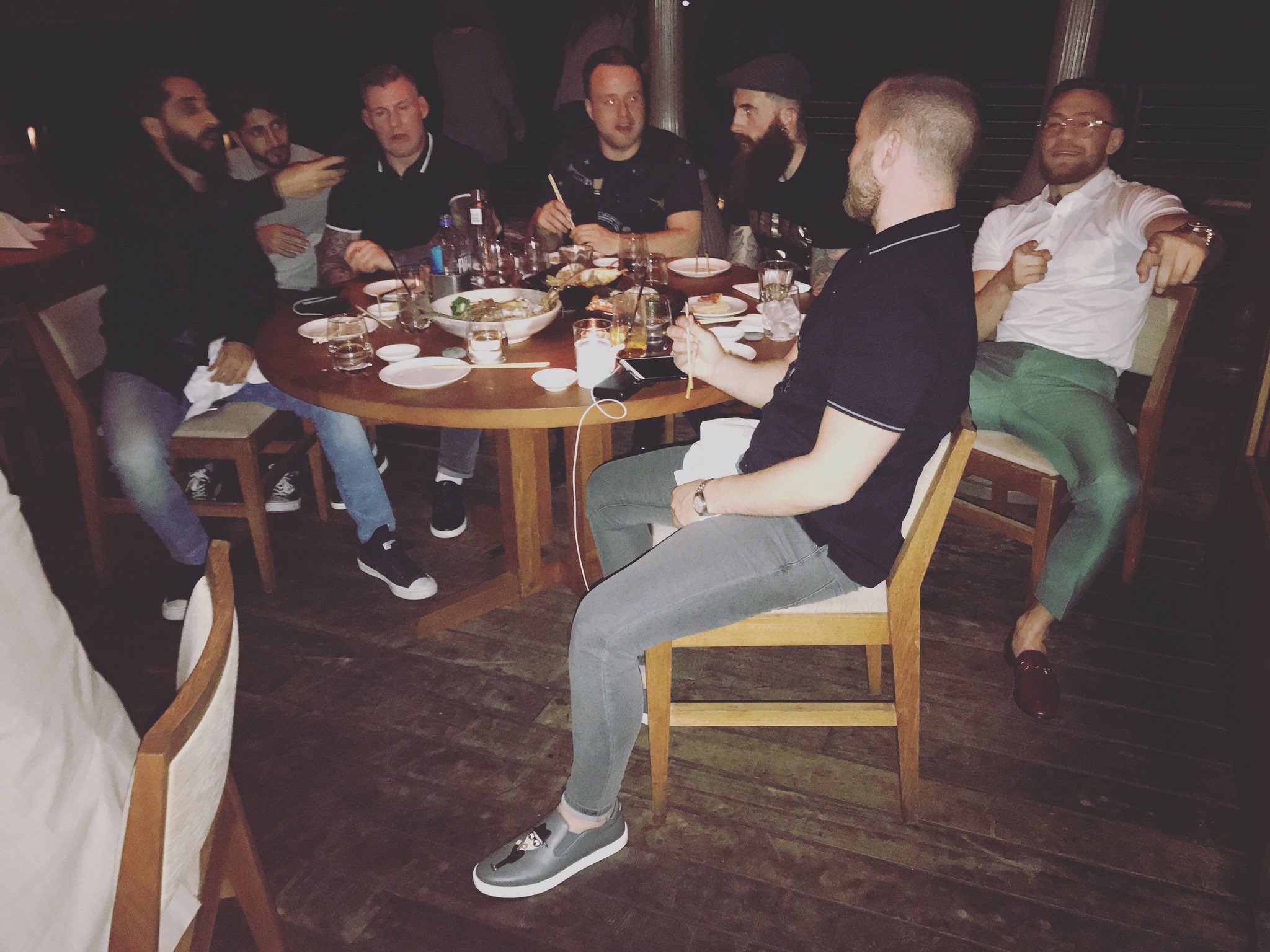 Cz3IvxoUQAADQcq.jpg:large