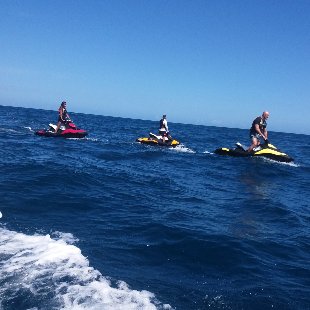 RaydonWSports's tweet photo. #WelcomeToKenyaWhere we have fun together at @RaydonWSports where we are all about #adventureunlimited #Jetskiing https://t.co/WaojzfD7BT