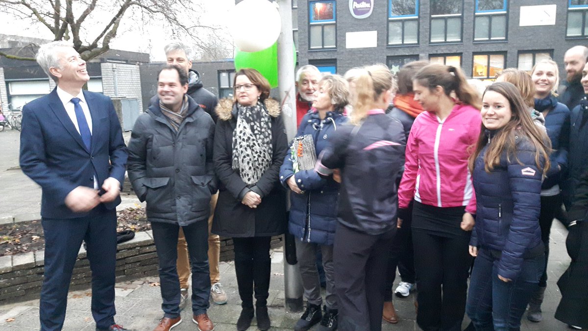 bsportcoach50's tweet photo. Afgelopen donderdag opening beweegrondje Zielhorst bij #Middelpunt door weth. Buijtelaar initiatief #Keivitaal projectgroep. https://t.co/I6uKQjmjJO
