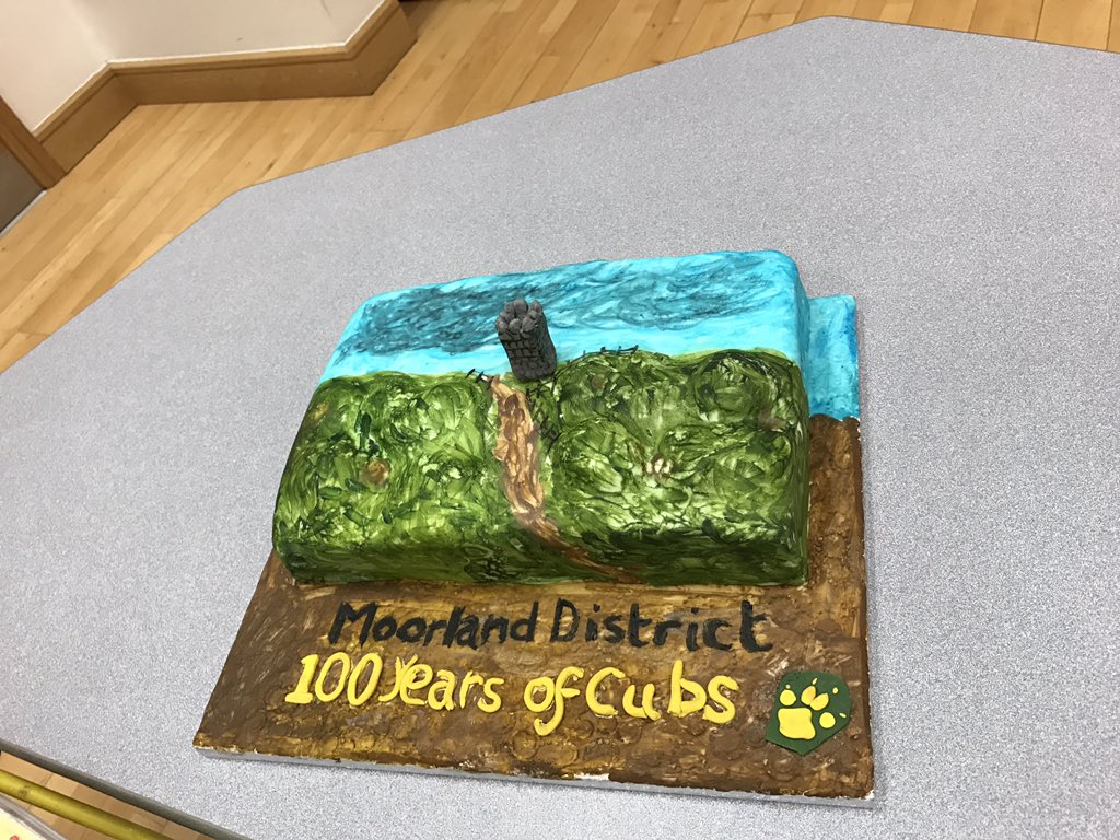 Look at our birthday cake #Cubs100