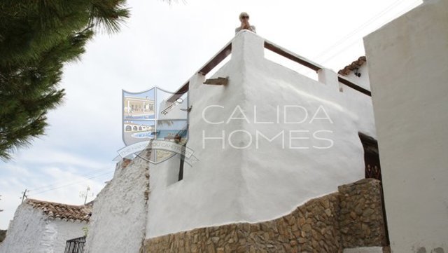 CalidaHomes's tweet image. THE PERFECT COUNTRY BOLT HOLE . 3 BEDROOM VILLAGE HOUSE – CHIRIVEL ALMERIA - calidahomespropconsult.com/view-property/…