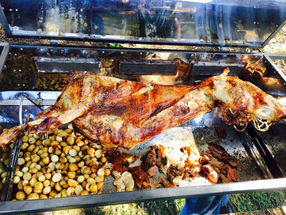 braaichef's tweet photo. Creating some extraordinary food today. #braaichef #capetown #food #spitbraai https://t.co/j101Lzgnx4