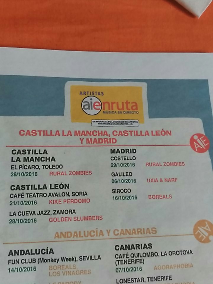 AbertzaleLeones's tweet photo. @aieartistas a ver si aprendemos a escribir bien las comunidades autónomas y a diferenciar dos regiones diferentes. Castilla Y Leon. https://t.co/7v588sXgkX