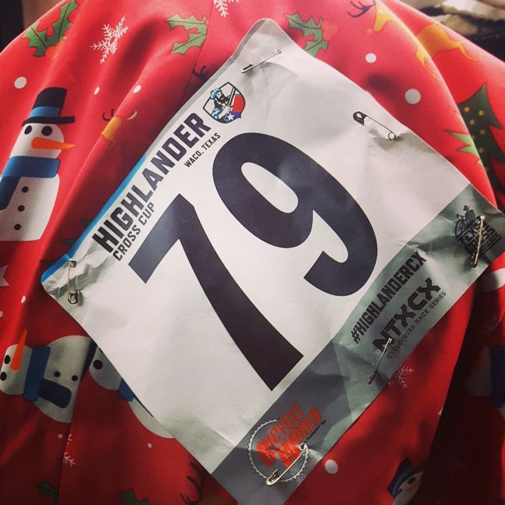 beagleracing's tweet photo. Merry Crossmas. #bsscx #txcx #highlandercup https://t.co/GyV8YcJdyH