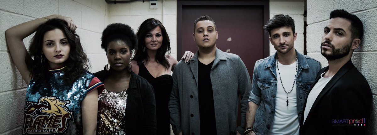 The voice family it's right now #thevoicefamily #thevoice #tour #concert #team #crew