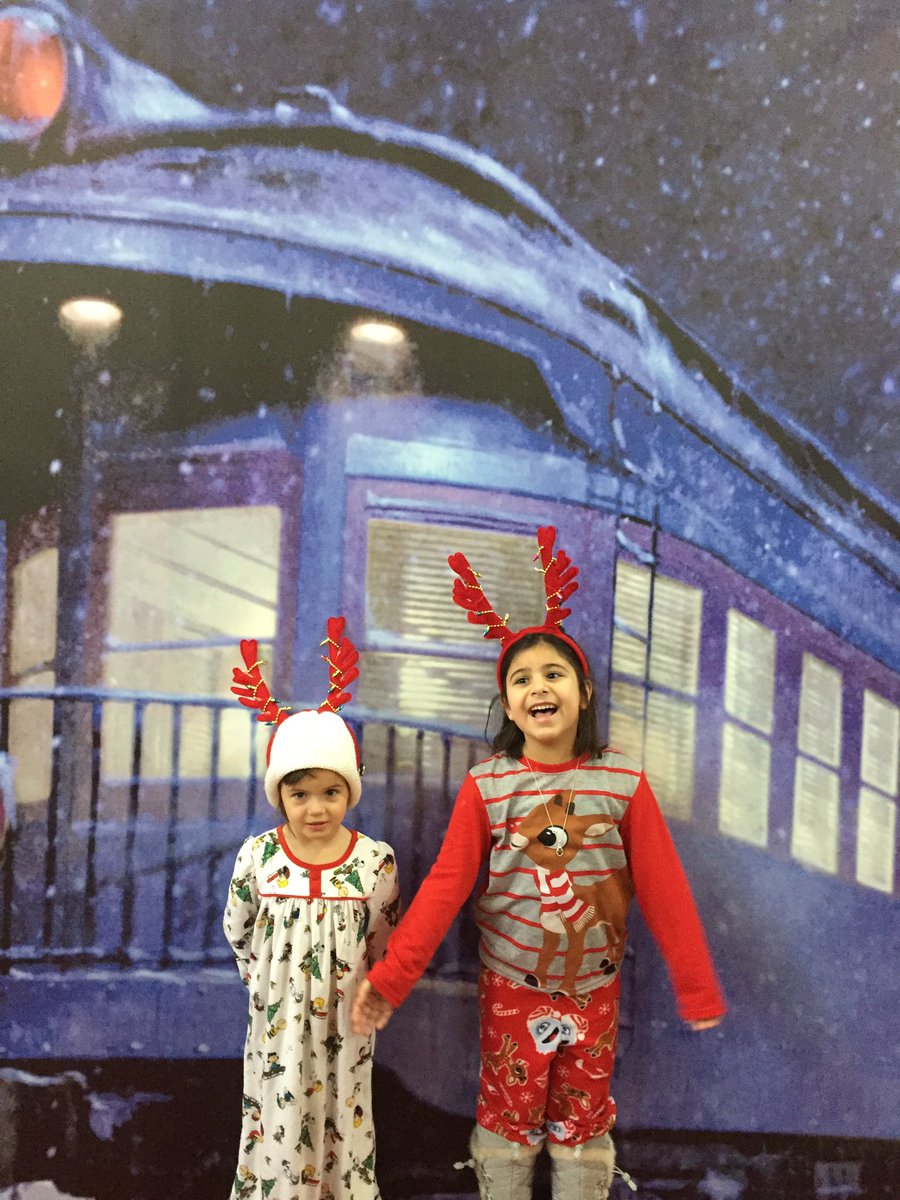 SDelSesto's tweet photo. Comet seats 11&amp;12 #bvpolarexpress https://t.co/RpsVedEzj8