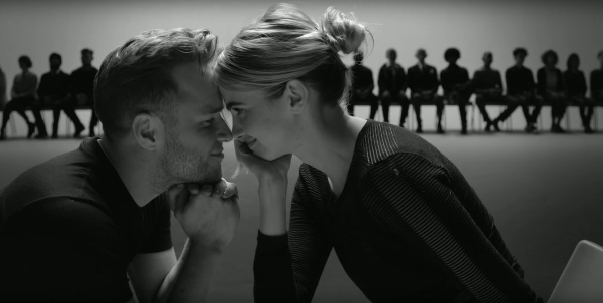 ollybestpics's tweet photo. IT LOOKS LIKE RELATIONSHIP GOAL 😍 THEY ARE SO CUTE TOGETHER! 💏#YearsAndYearsVideo @ollyofficial https://t.co/SCh4NkCKIy