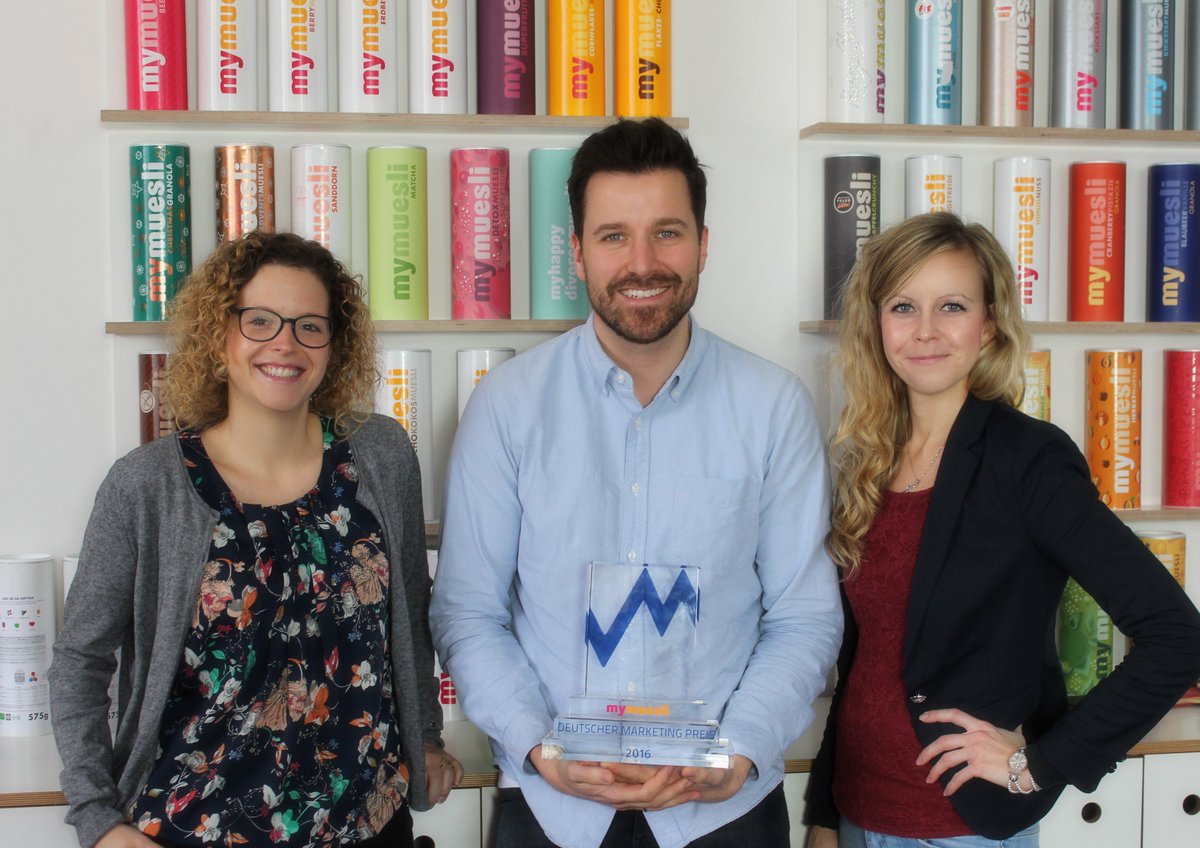 marketingberlin's tweet photo. #mymuesli bringt Deutschen #Marketing Preis 2016 nach #Berlin
#MultichannelStrategie #dmt16 #jumps #mcber @mymuesli https://t.co/vUr88f18eB https://t.co/k2dtBGhH6W