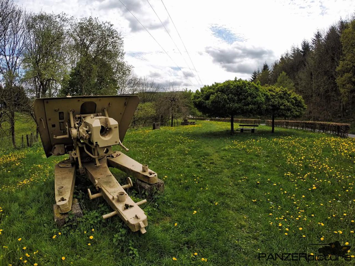 Panzerpicture's tweet photo. 88MM PaK 43 Walkaround - Wiltz.
Video Here: https://t.co/6LRSAudGmm 
#pak43 #panzer #tank #battleofthebulge https://t.co/QgArP66eC1
