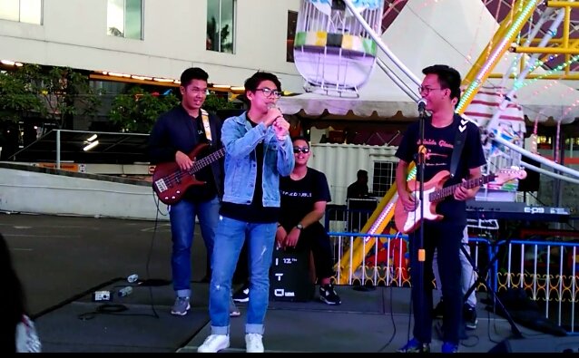 RickyWanAbbot's tweet photo. TripleDoubleMusic 
@MKGLaPiazza 
10Dec2016, 5pm https://t.co/1knt97FwTN