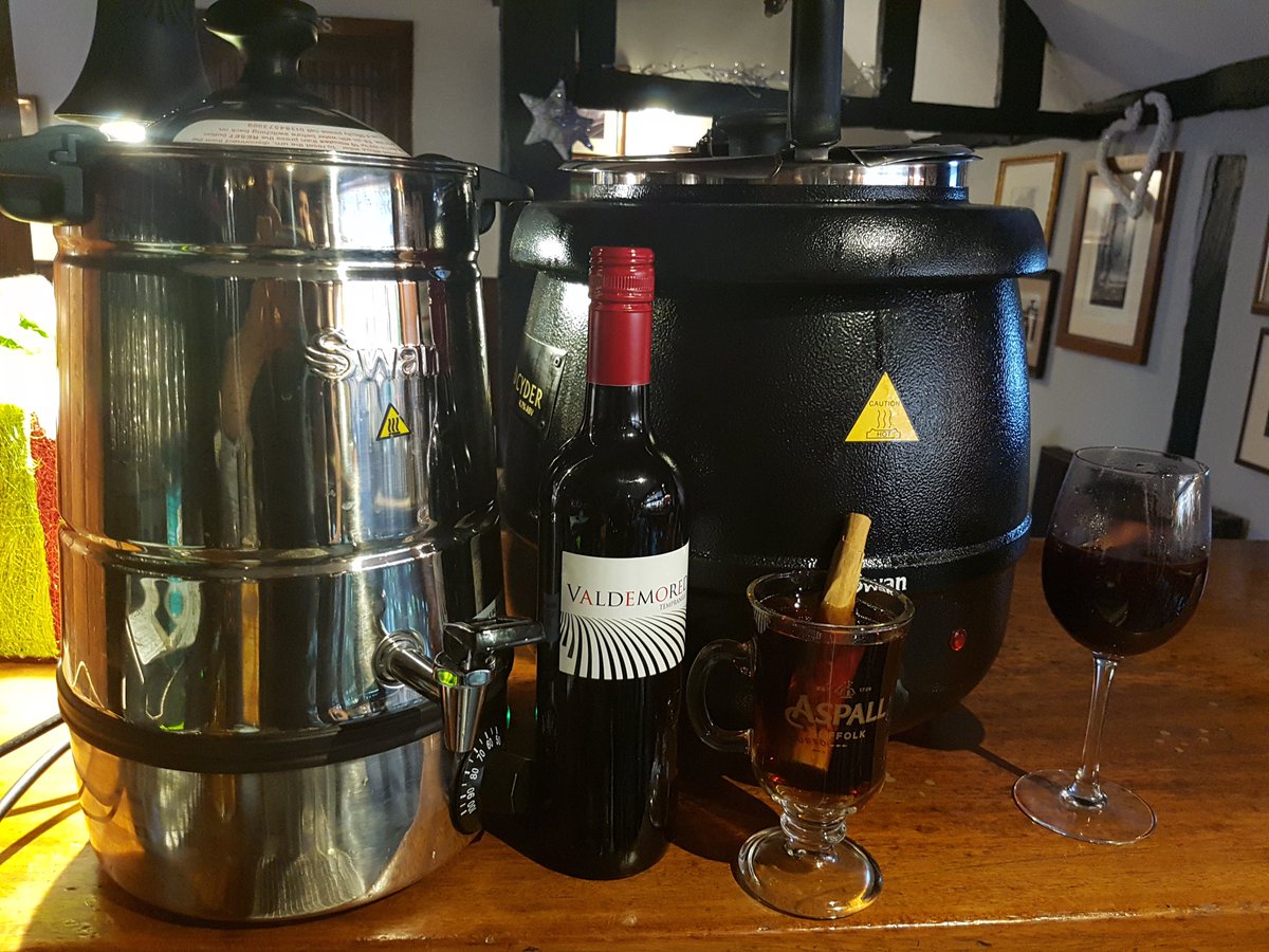 Warming up these cold days with homemade mulled wine &amp; Aspall mulled cider #mulled #loveyourlocal