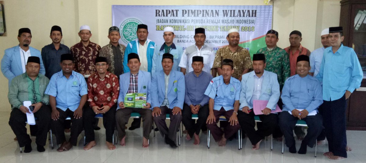 bkprmiaceh's tweet photo. DPD BKPRMI Kab./Kota se Aceh usai mengikuti RAPIMWIL III Tahun 2016 bersamaan dgn pelaksanaan FASI X di Banda Aceh 17/12/16. https://t.co/mHrYrYDxel
