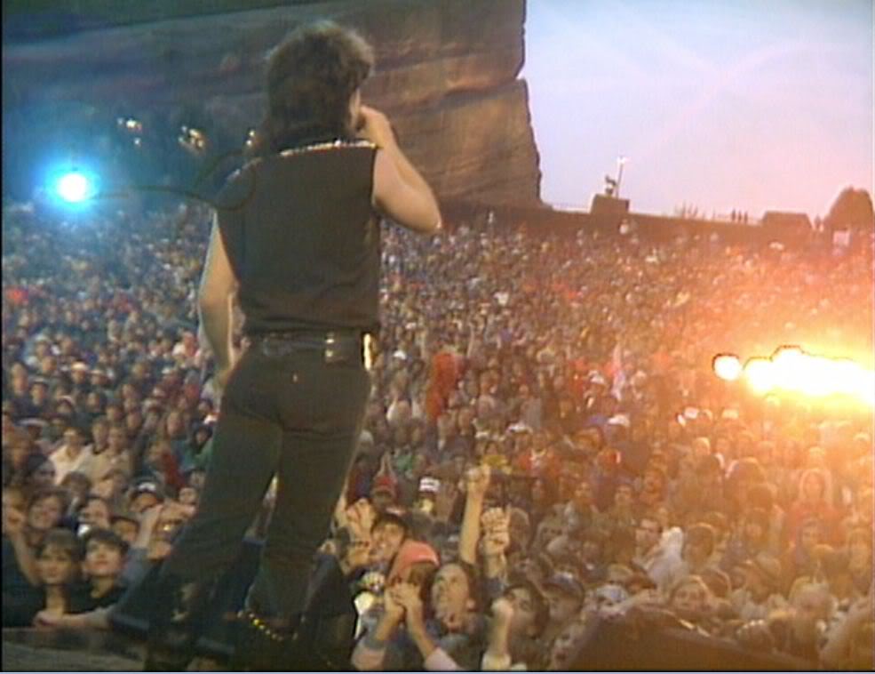 U2 Then and Now on Twitter: "5 June 1983. Red Rocks Amphitheatre, Colorado. This legendary U2 gig was almost cancelled due to rain. A sellout, only 4,400 turned up https://t.co/6SuEDuHKoX" / Twitter