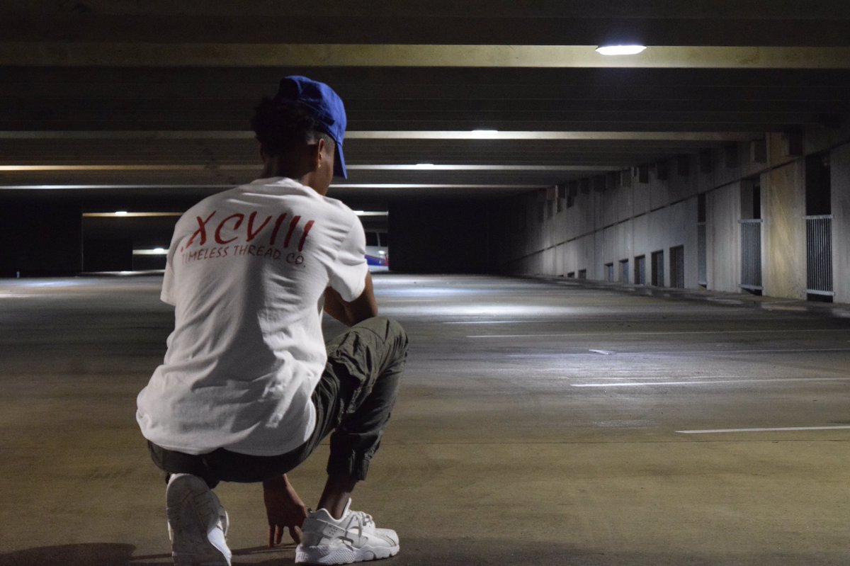 dboggas's tweet photo. #TimelessThreads https://t.co/0hJdCCSxEk