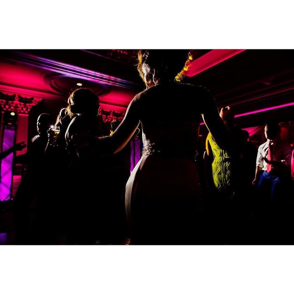 POPography's tweet photo. Shake what ya momma gave ya! 😁 #popography #njwedding #njbride #theknotnj #isaidyes #yes #… https://t.co/VbRgeb3VlY https://t.co/sEznIXje9V