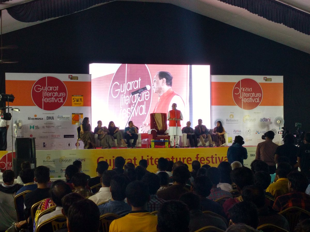 creativeyatra's tweet image. CM @vijayrupanibjp with us at #GujLitFest2016  #CYatGLF2016 #Ahmedabad