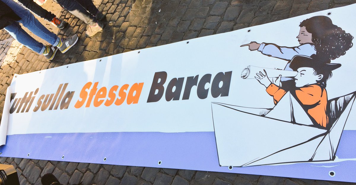 unoscribacchino's tweet photo. Tutti sulla stessa barca. Tutti in piazza con @BaobabExp. #17d https://t.co/U3haSSrfEo