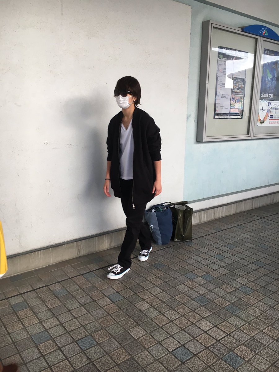 riou0125's tweet photo. 名古屋ドーム17日ありがとうございました😎😷初名古屋沢山の方にお会いできてめっちゃ楽しかったです！次は東京26.28います。
初めましての方もRTでお迎え行きますので是非この機会に絡んでやって下さい。
#会場でこんなやつ見たよって人RT
#嵐ドームツアー中ってことで絡みませんか https://t.co/gu1dEKrD4a