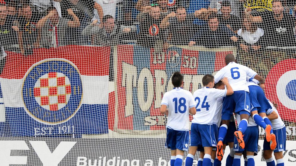 LIVE: Uppsnacket i #Fotbollsfeber inför derbyt mellan Hajduk Split och Dinamo Zagreb är i gång i SVT2 och här: svt.se/sport/fotboll/…