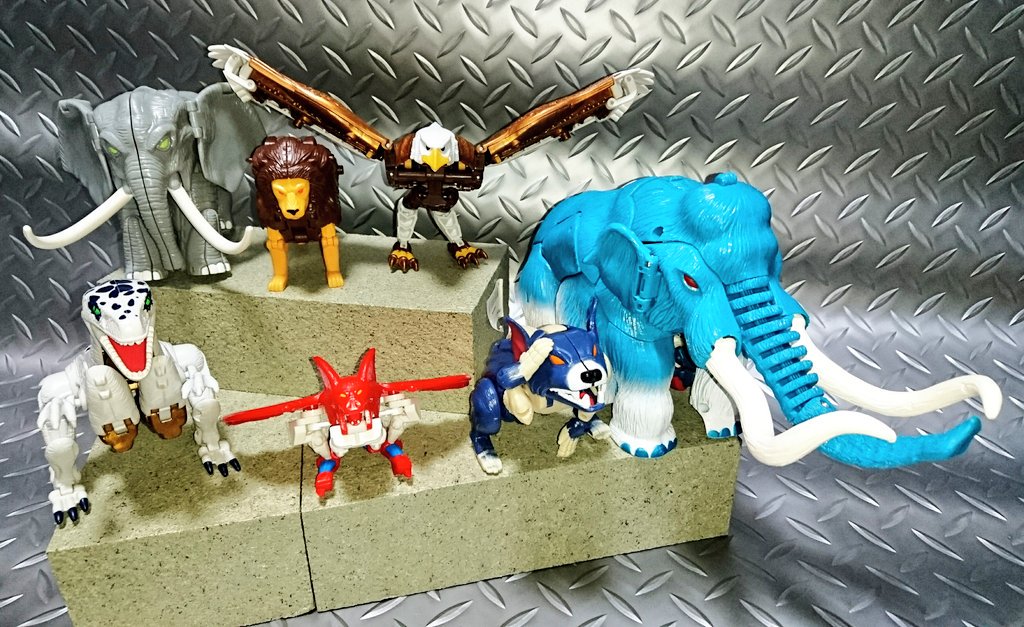 MORILEO0814's tweet image. 究極！最強！無敵！
歴戦のＧ１サイバトロン軍団！！新生！