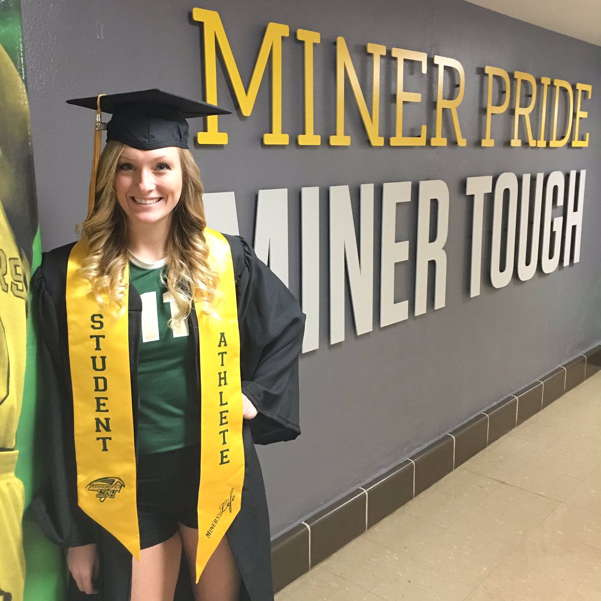 MINERS_WVB's tweet photo. GRAD DAY! Today frm. #MinerVB & All-GLVC, @Krista_Lyn11 & @jack_pyles earn their engineering degrees! So proud of you! #GoMiners2016 ππβ https://t.co/S0Nqq9LMOP