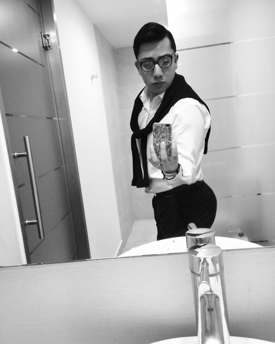 Tavo_De_Vil's tweet image. Última guardia ejecutiva del año. #FrontDeskManager ☺️