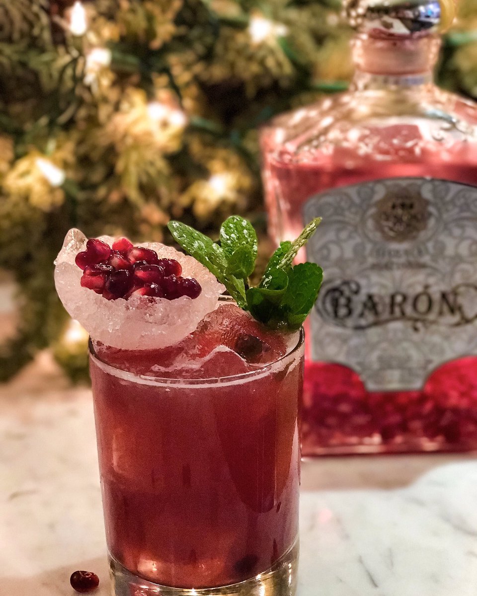 Coppelianyc's tweet photo. Get festive with our seasonal cocktail Pome-Rita made with pomegranate infused @BaronTequila #cocktail #drinks #cheers #tequila https://t.co/t8TdolMnFb