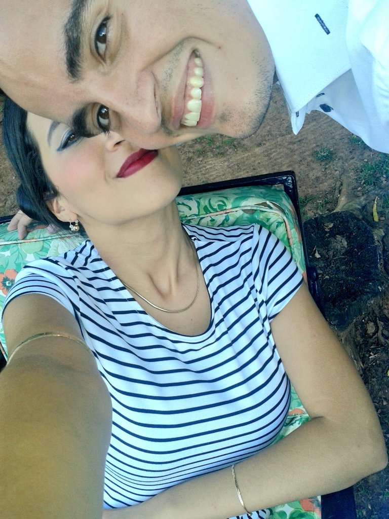Rossamgel's tweet photo. Matrimonio #SonrisotaDeMiPrecio @Alonsojeda07 https://t.co/laSWbLaj62