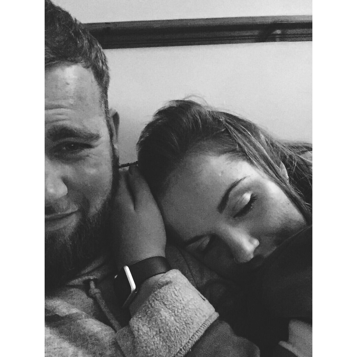 Love being around this moody arse π
βΊοΈ @bethseekingss https://t.co/azDeC9AtcR